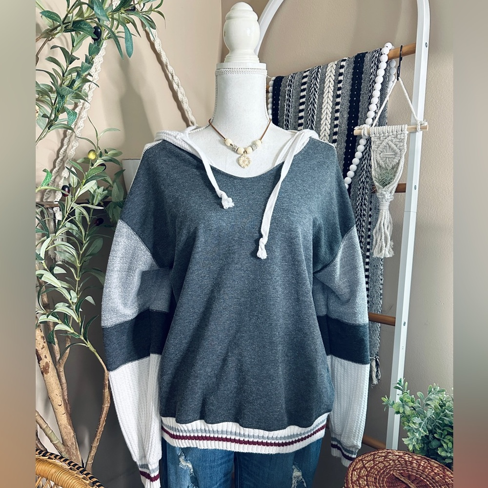 BKE Dark Gray & Light Gray Colorblock Hoodie Sweatshirt